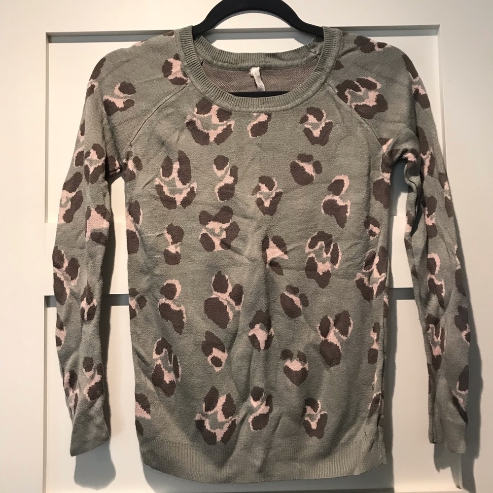 Grey and lilac leopard print sweater